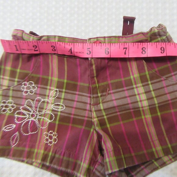 Little Girls Size 3 Shorts plaid - Picture 9 of 10